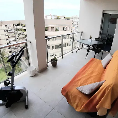 Boulevard Apartment *